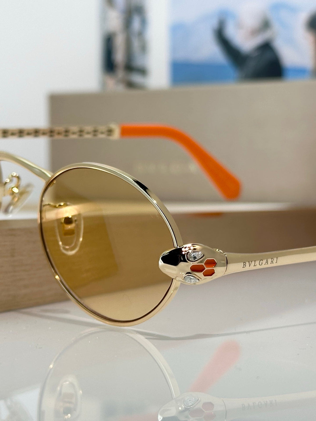 Premium Unisex Oval Sunglasses