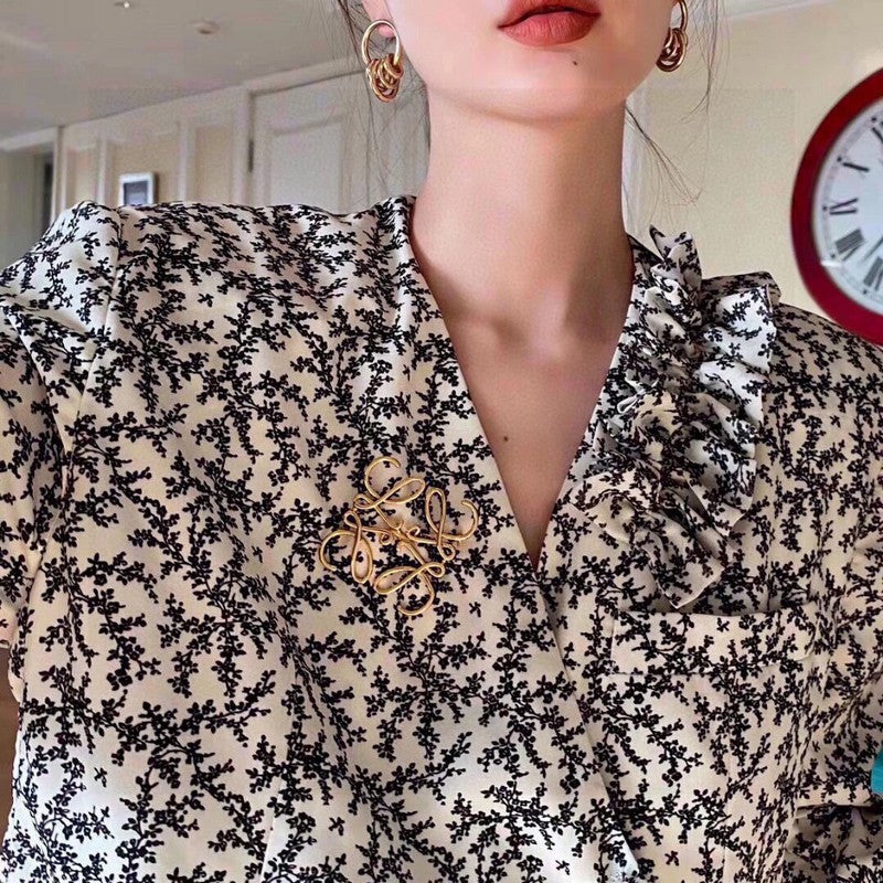 18K LOEWE Anagram Gold Brooch