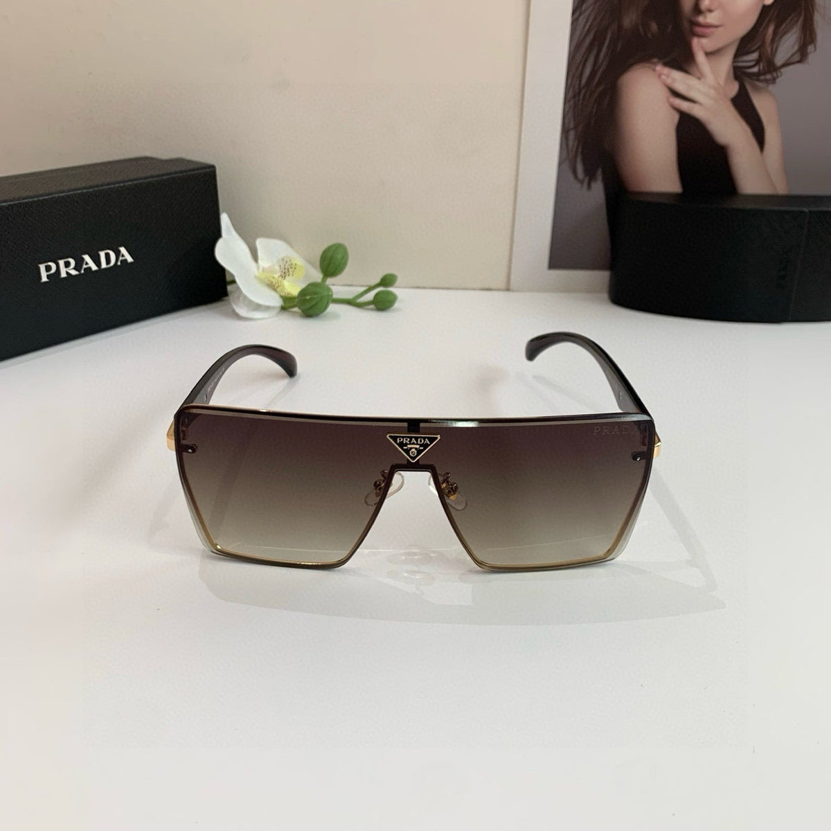Gradient Shield Sunglasses – Brown & Gold Edition